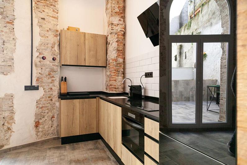 Apartamentos Bocairenthomes, En Pleno Centro De Bocairent, Con Pequena Piscina Y Parking Privado Esterno foto