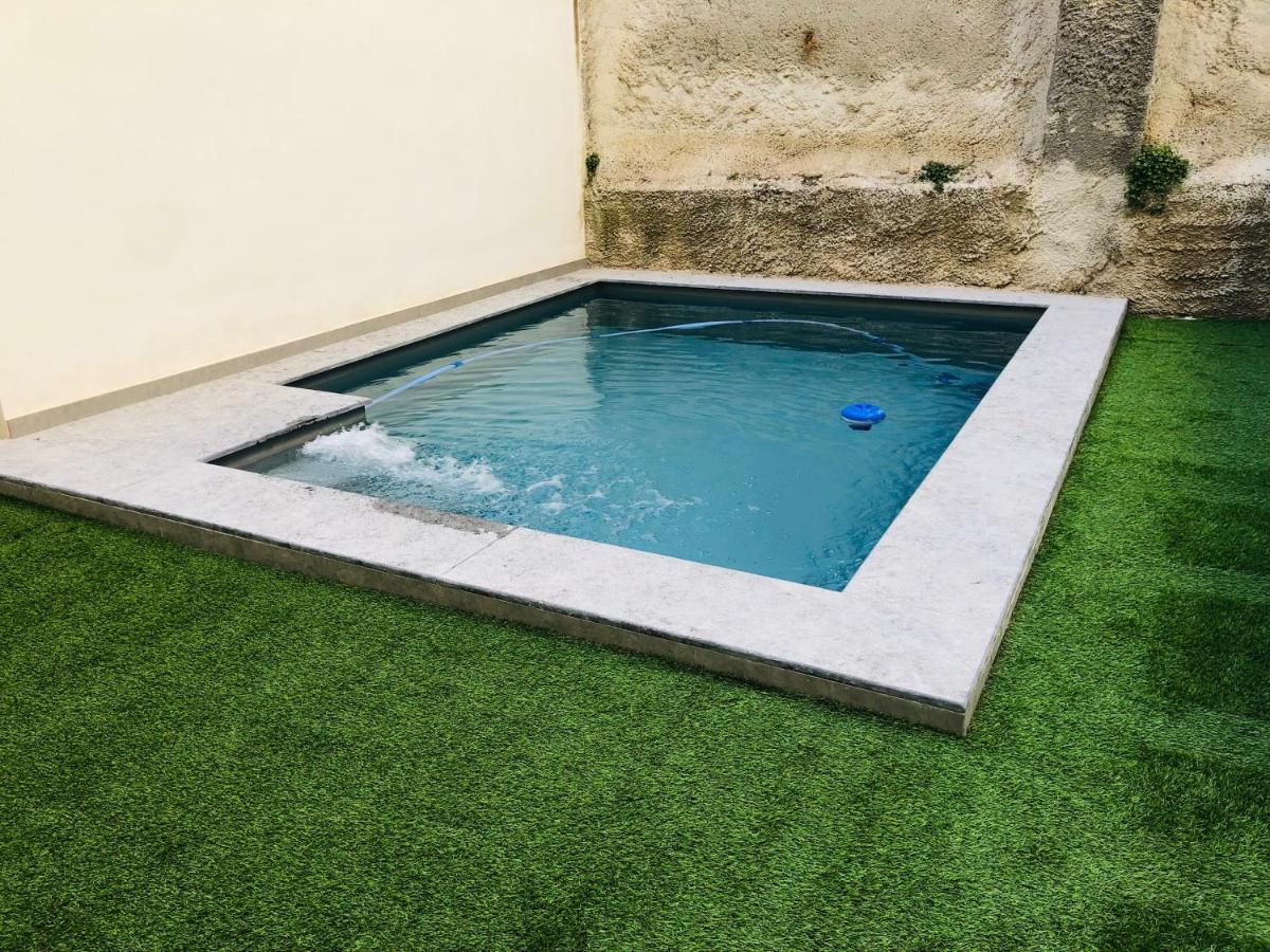 Apartamentos Bocairenthomes, En Pleno Centro De Bocairent, Con Pequena Piscina Y Parking Privado Esterno foto