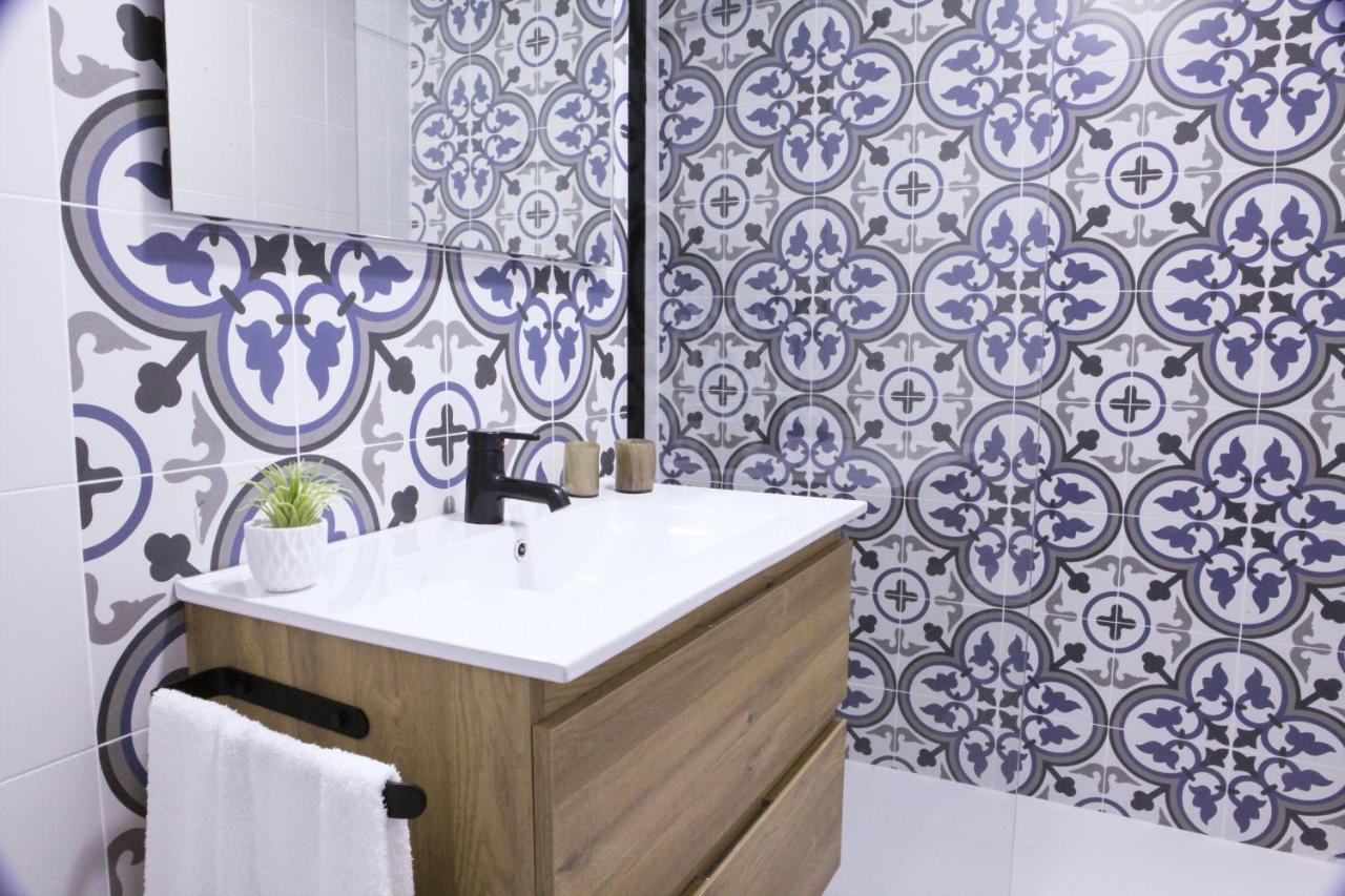 Apartamentos Bocairenthomes, En Pleno Centro De Bocairent, Con Pequena Piscina Y Parking Privado Esterno foto