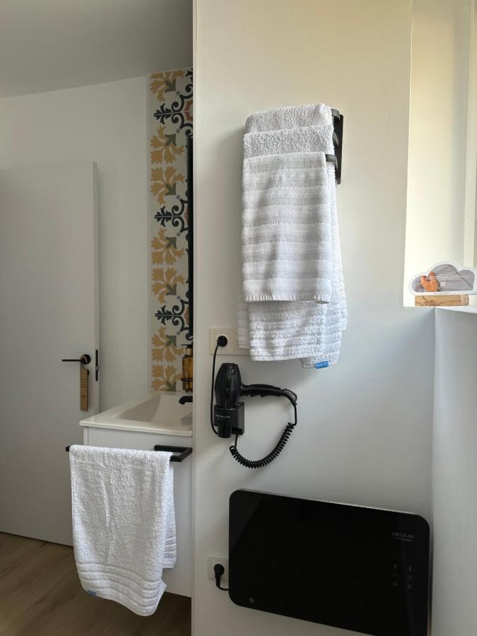 Apartamentos Bocairenthomes, En Pleno Centro De Bocairent, Con Pequena Piscina Y Parking Privado Esterno foto