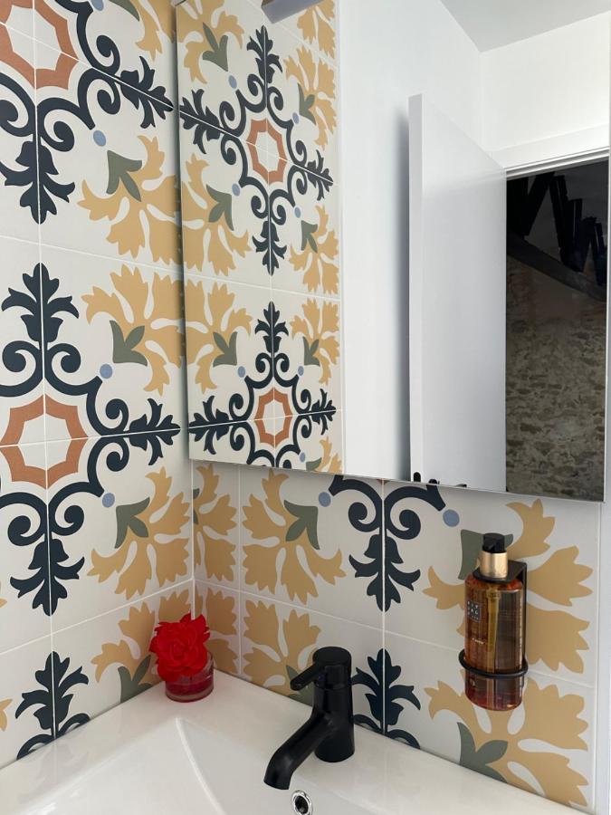 Apartamentos Bocairenthomes, En Pleno Centro De Bocairent, Con Pequena Piscina Y Parking Privado Esterno foto
